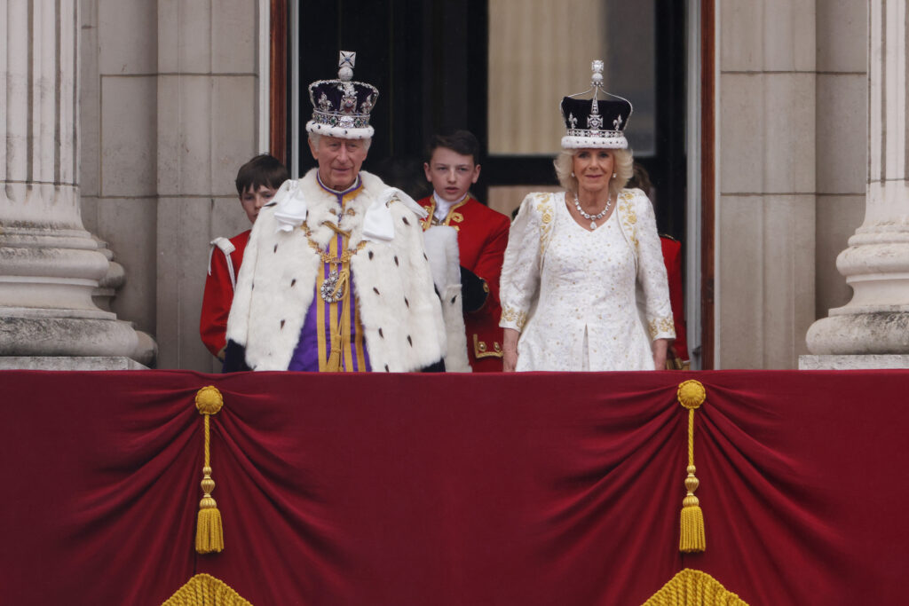 A királyi pár az erkélyen (Fotó: Getty Images)