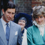 Diana Spencer Károly és első felesége, Diana 1977-ben találkozott először a Spencer-család otthonában, ahova a trónörökös egy fácánvadászat kedvéért érkezett. A kapcsolatuk végül nem ebben az évben, hanem két évvel később, Lord Mountbatten halála után, 1979-ben szökkent szárba. A többi pedig már történelem.