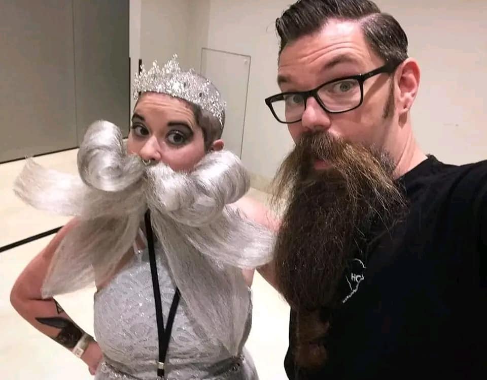 Natali Johnson és férje a szakállversenyek rutionos résztvevői.