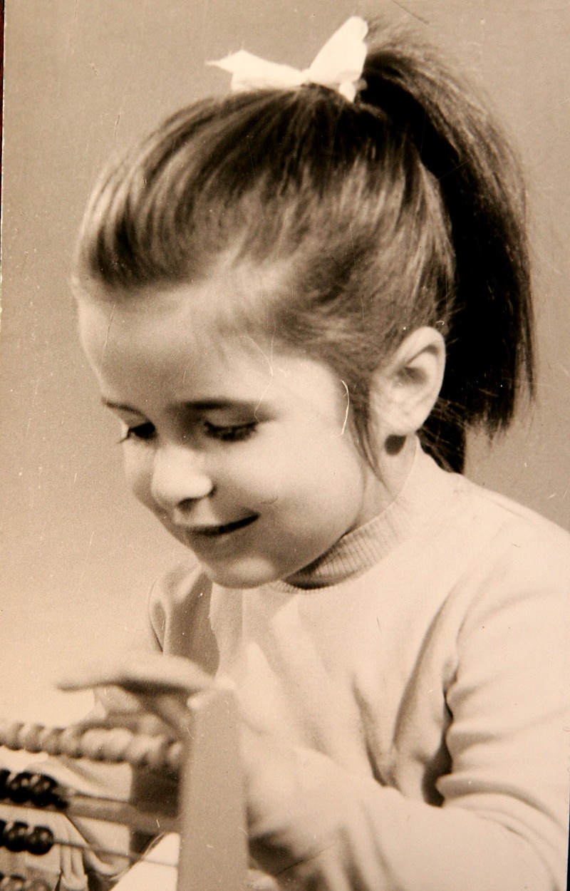 Lang Györgyi kislányként