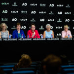 Az alapító kilences tagjai beszélgetnek 2023-as Australian Open 10. napján a Melbourne Parkban 2023. január 25-én