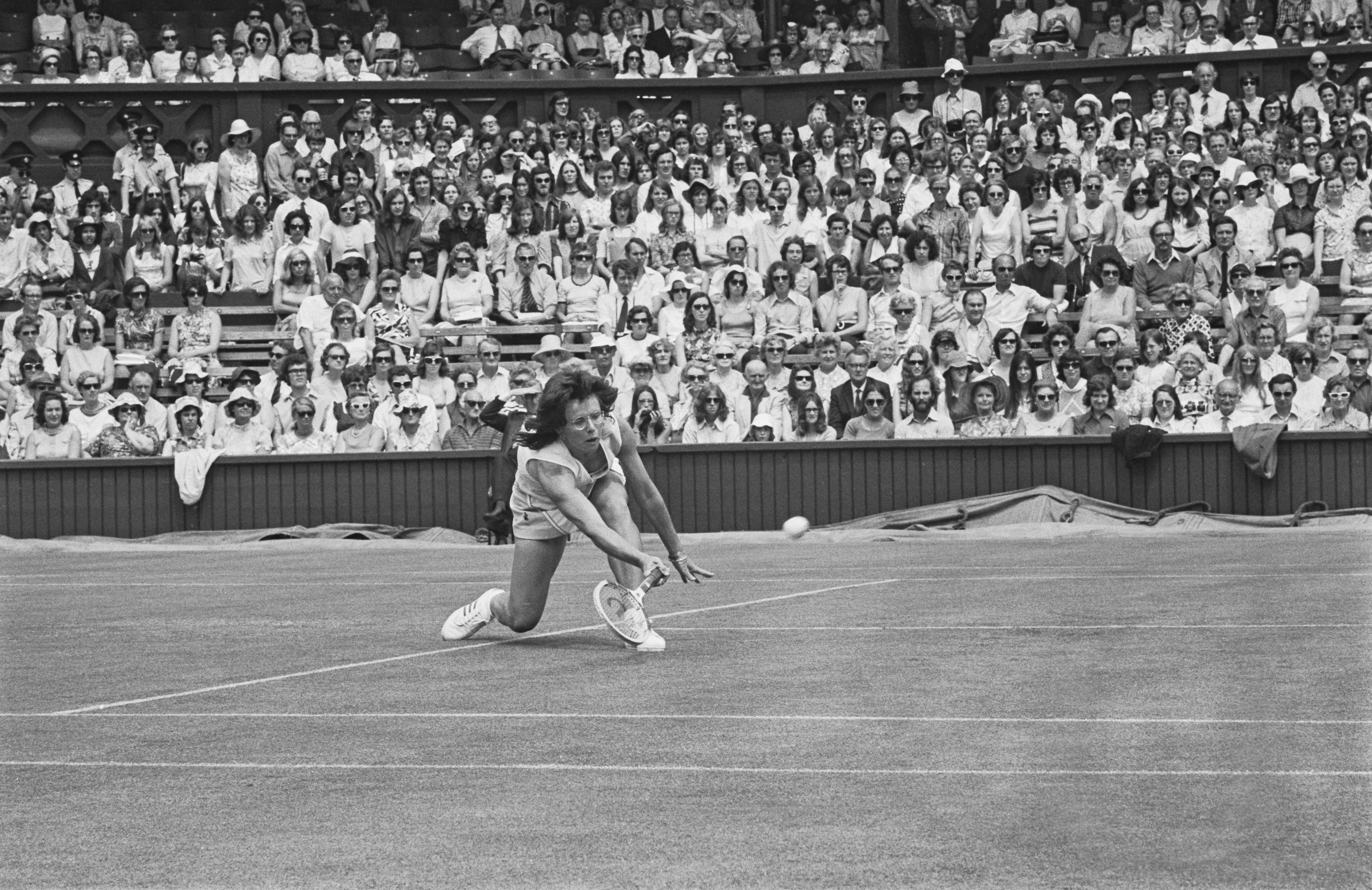 Billie Jean King amerikai teniszezőnő a wimbledoni bajnokságon Londonban, 1973. június 26-án. 