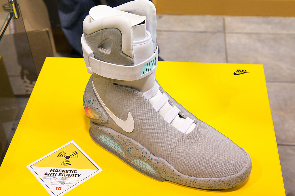 Nike Air MAG Back to the Future BTTF - 2016