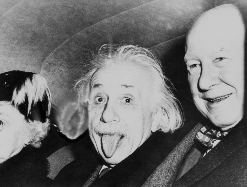 Einstein nyelvöltögetős fotója
