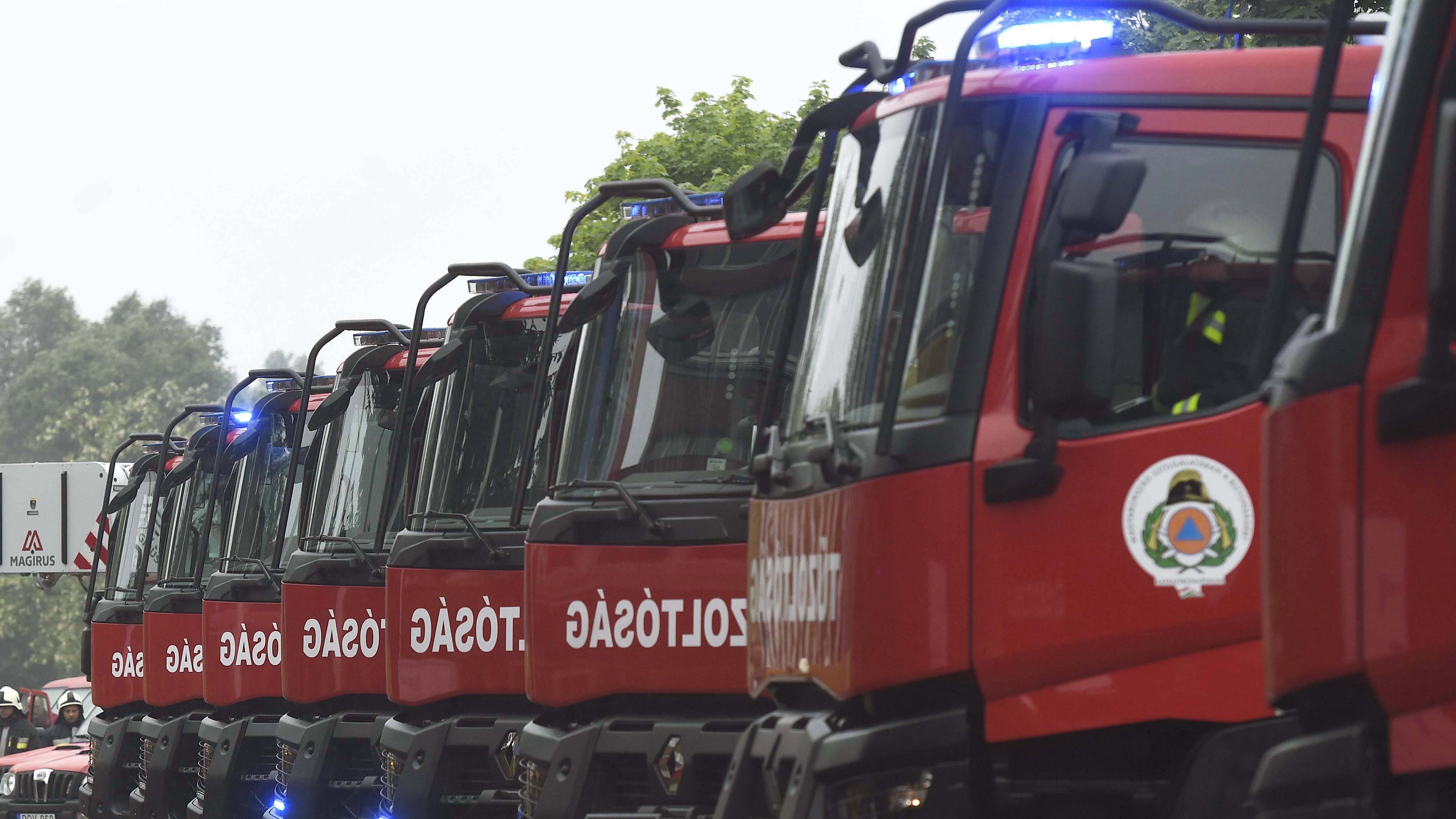 Lezuhant egy repülő a börgöndi légiparádén, lefújták az eseményt