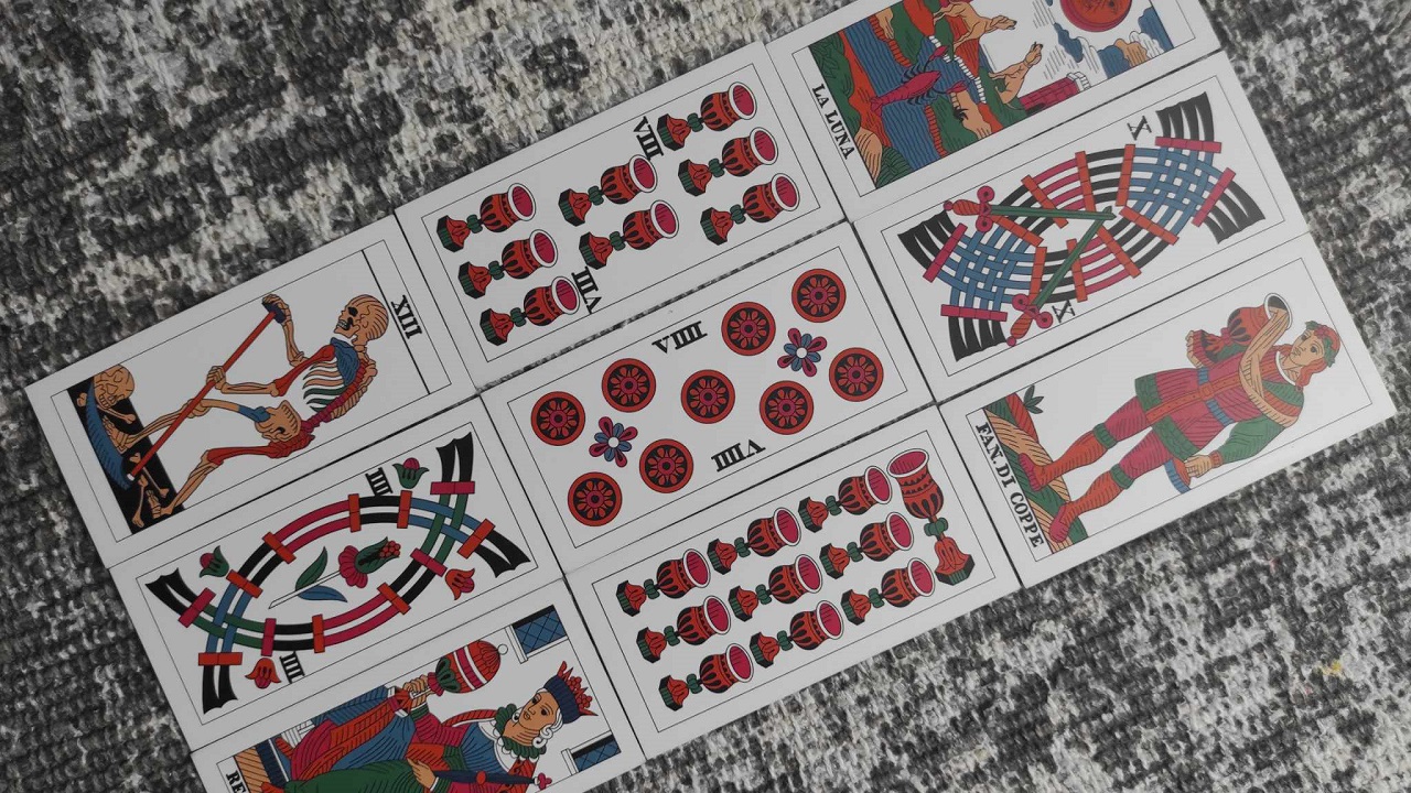 Tarot kártya kirakás