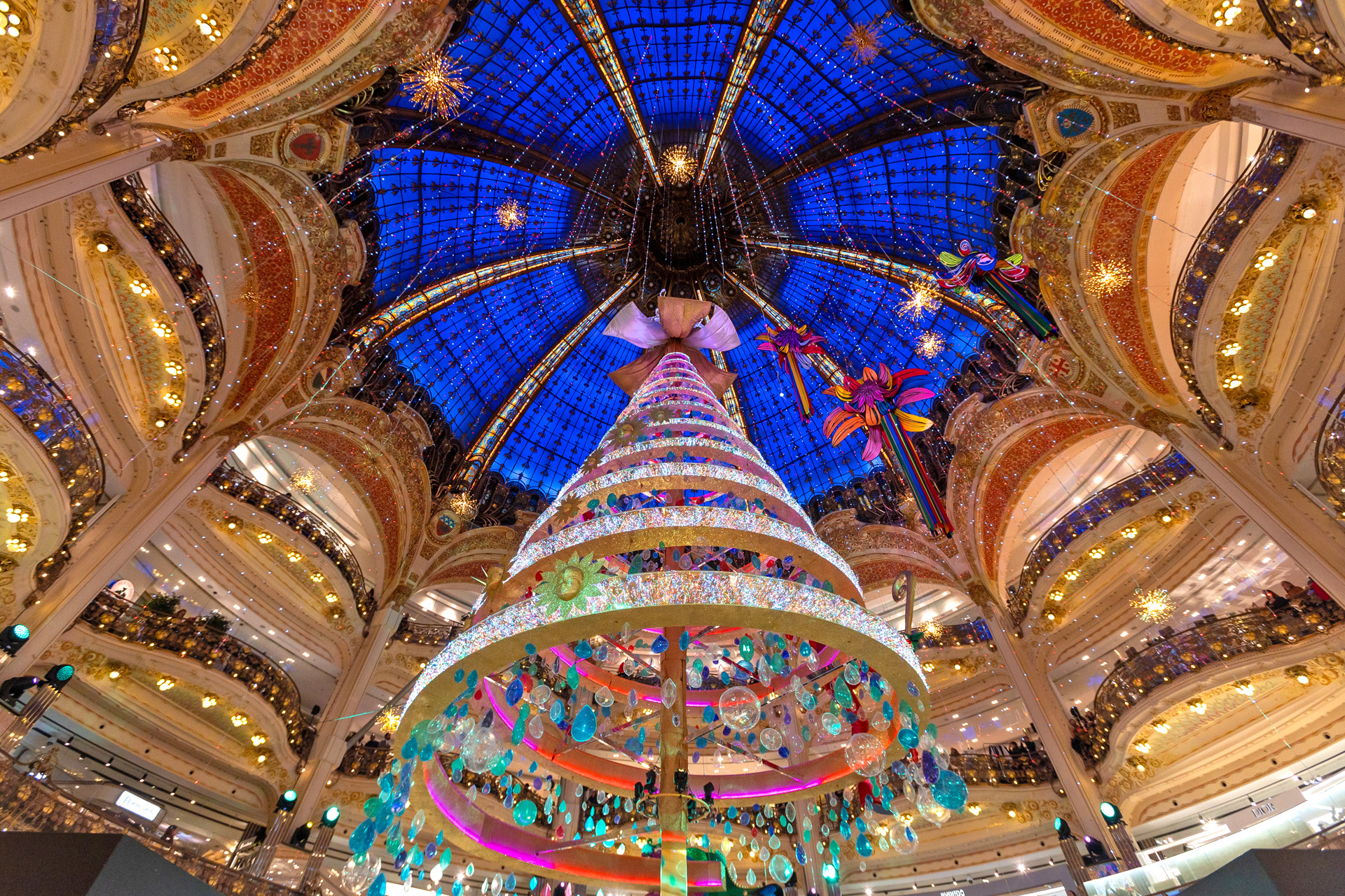 A Galeries Lafayette karácsonyi fényei