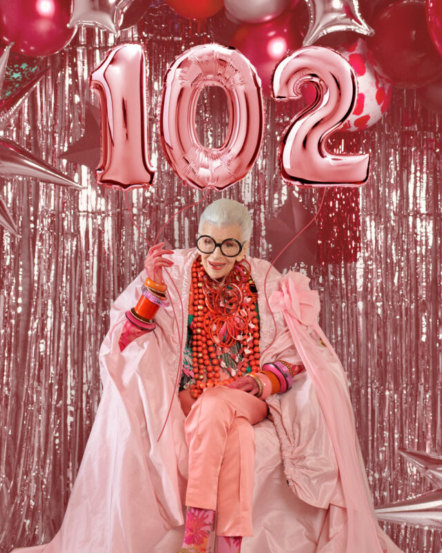 Iris Apfel a 102. születésnapján