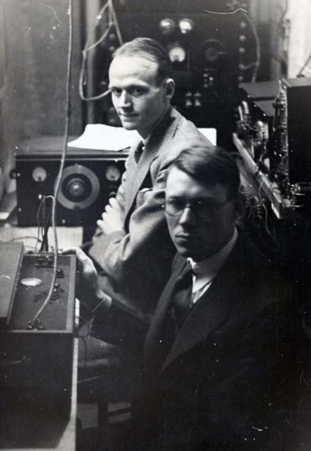 Charles W. Bray és E. Glenn Weaver, macskatelefon nélkül (fotó: universityarchives.princeton.edu)