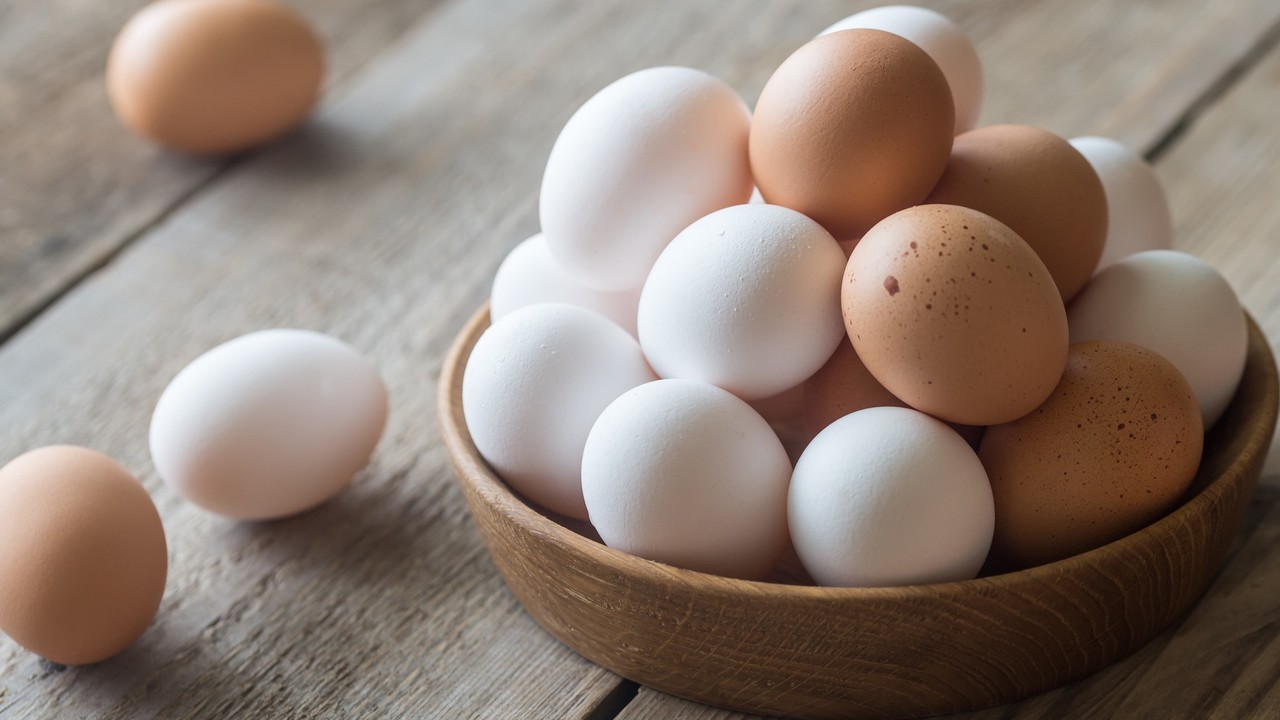 Fekete és fehér tojás közti különbség