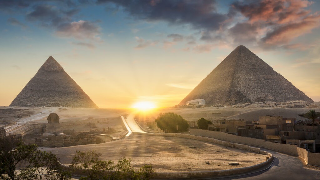 Sok turista nem tudja, hogy a város szinte ráépült a piramisokra (Fotó: Getty Images)