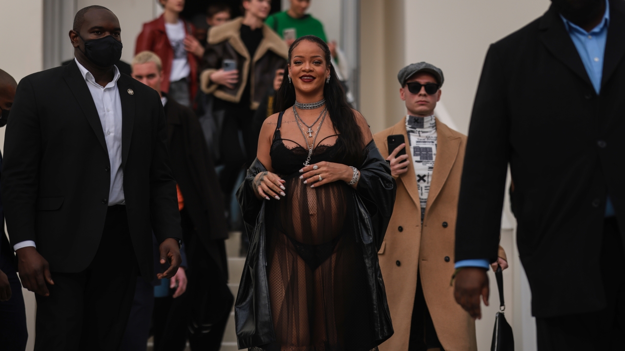 Rihanna a Dior divatbemutatón