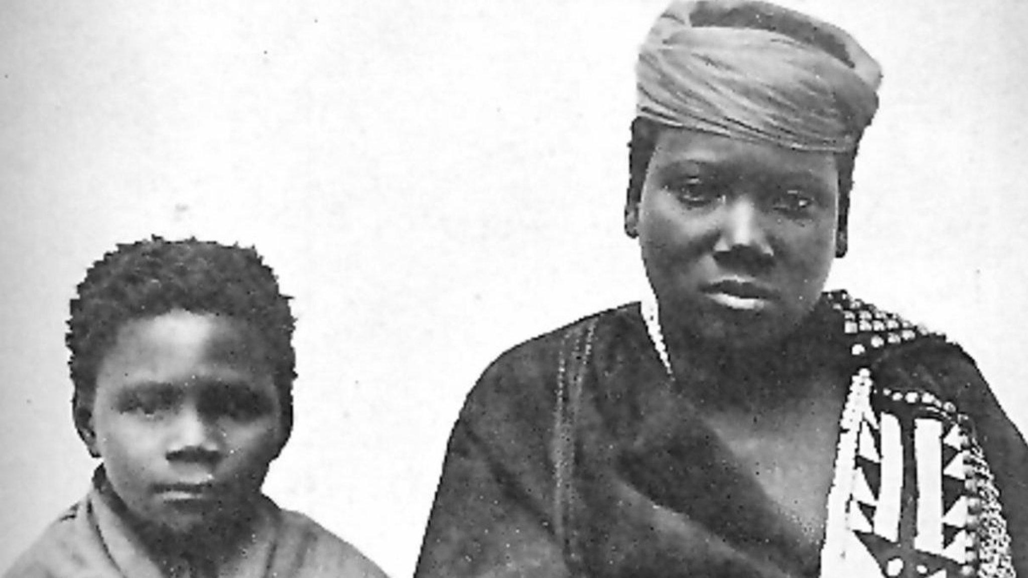 Nongqawuse (jobbra)/fotó: Wikipedia