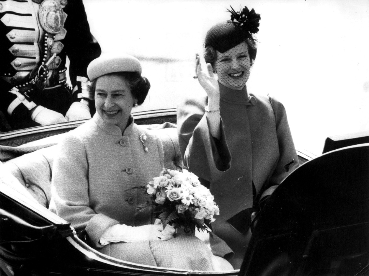 II. Erzsébet és II. Margit királynő 1979-ben.