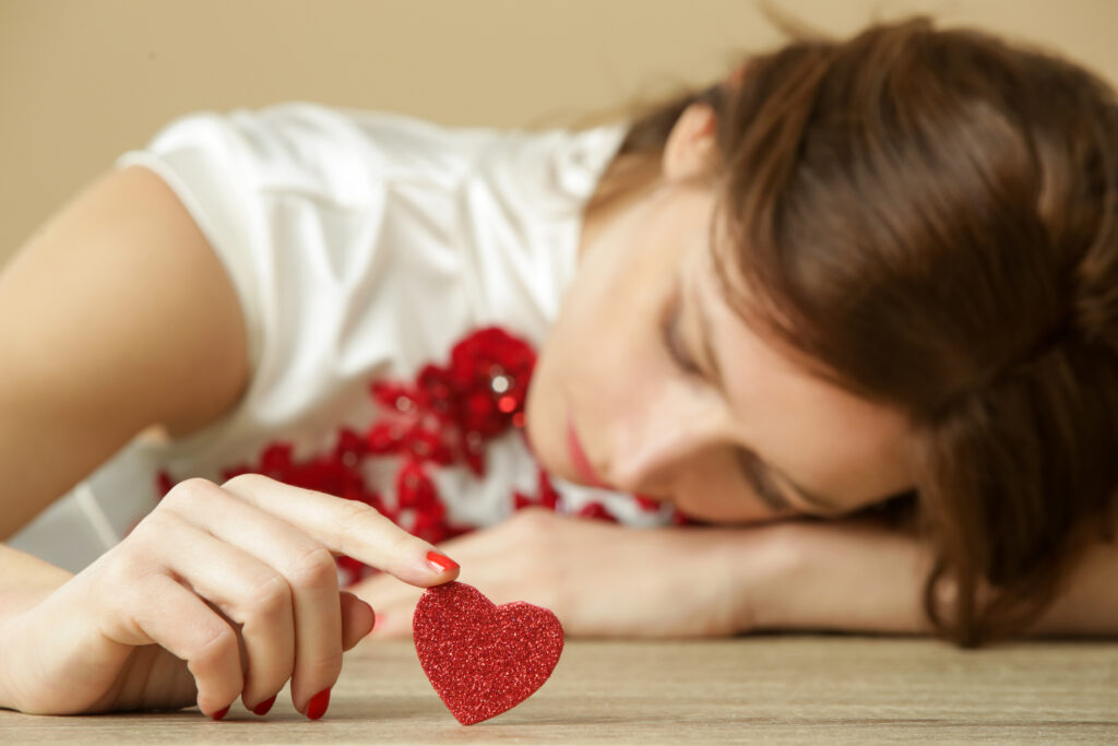 Teljesen normális, ha magányosnak érezzük magunkat Valentin-napon (Fotó: Getty Images)