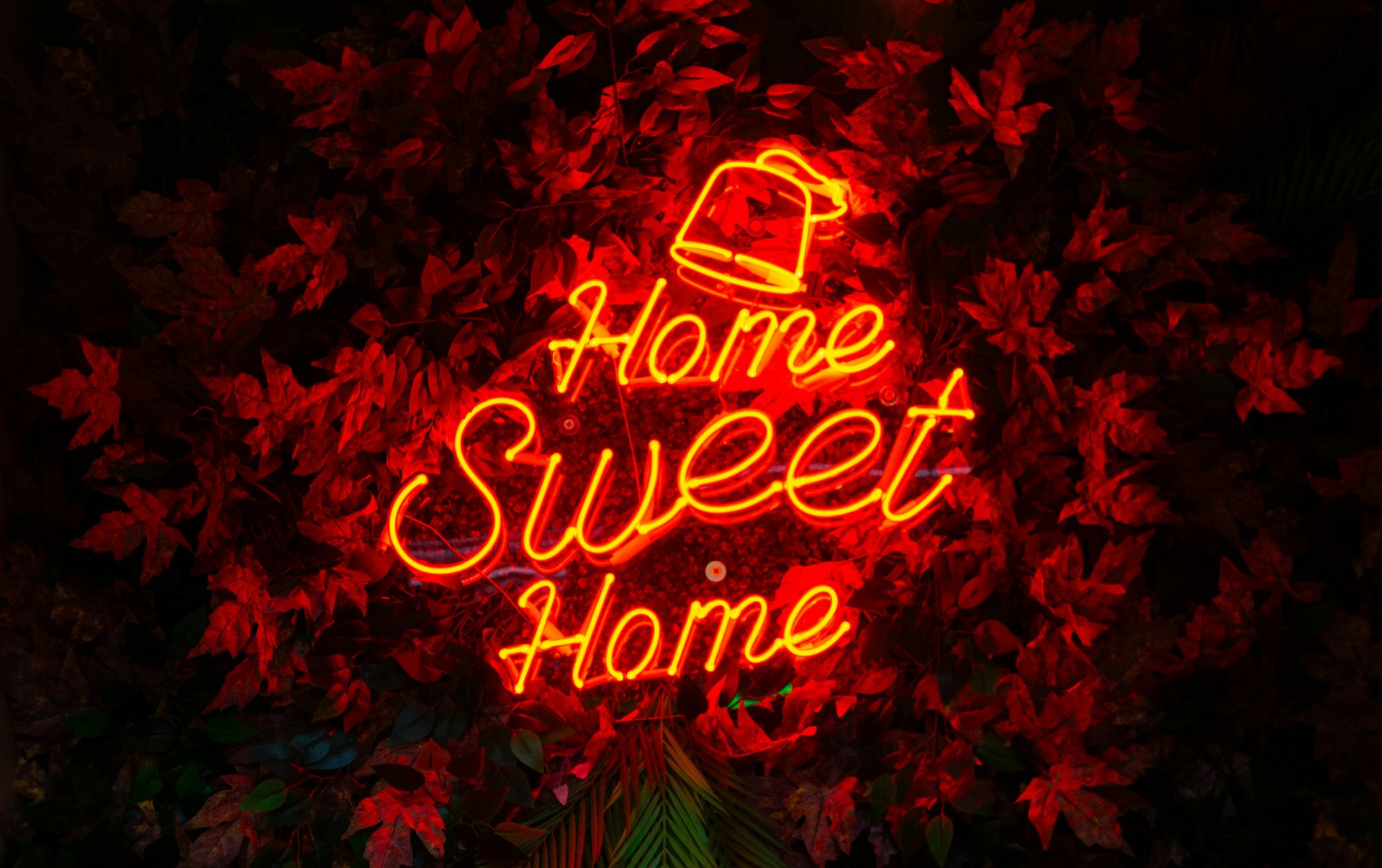 Home Sweet Home piros neon felirat