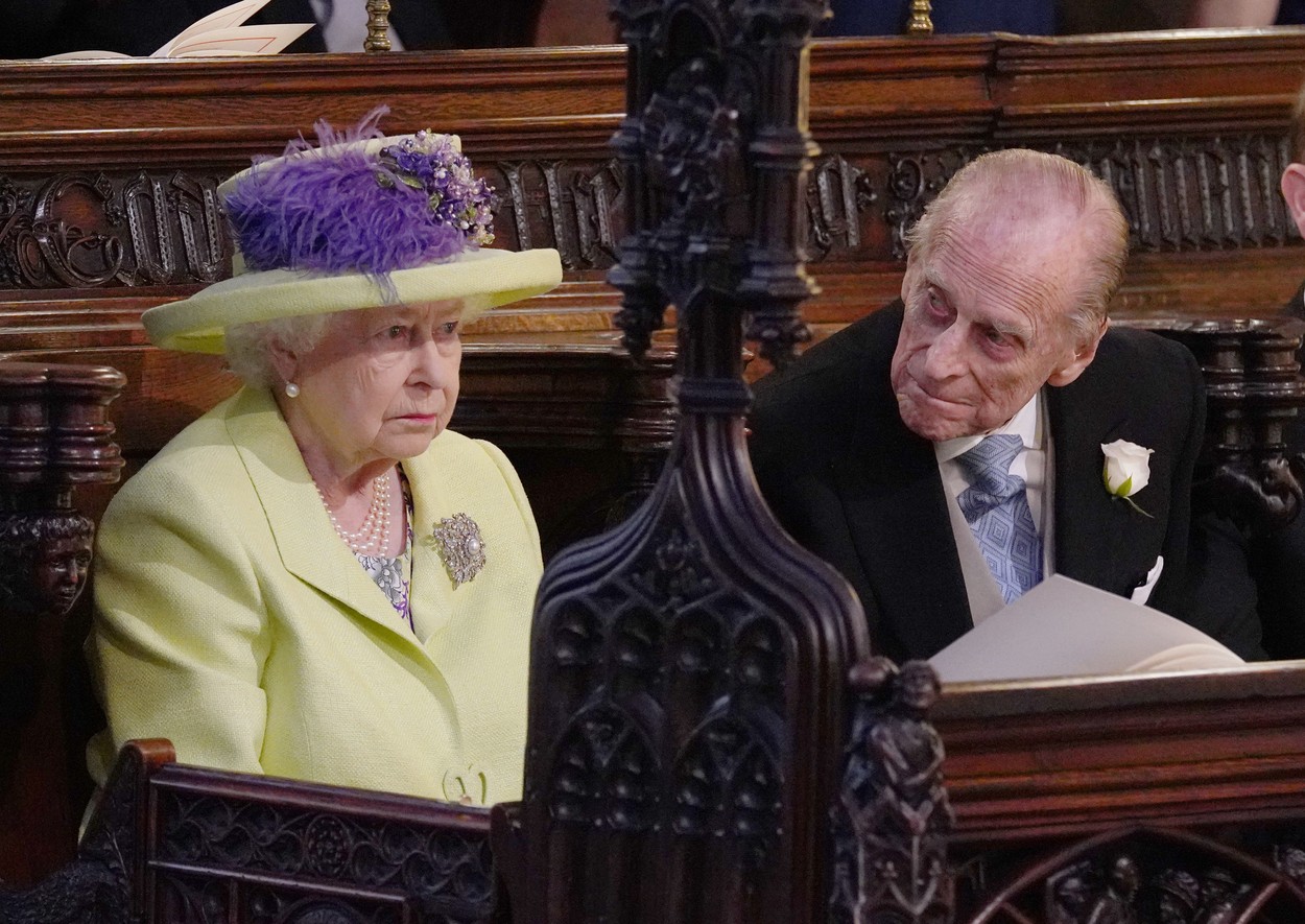 II. Erzsébet és Fülöp herceg Harry esküvőjén. 