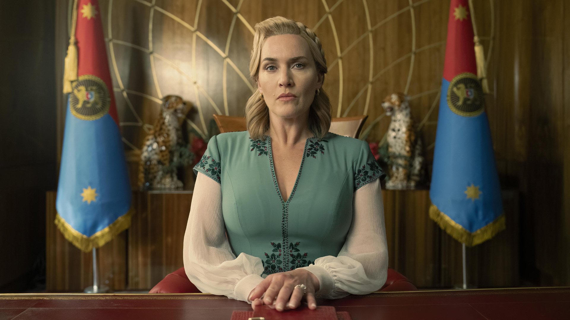 “Kate Winslet should have closed the pages a long time ago.”