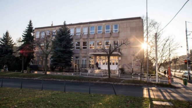 Az egyház akar megszerezni egy budapesti iskolát