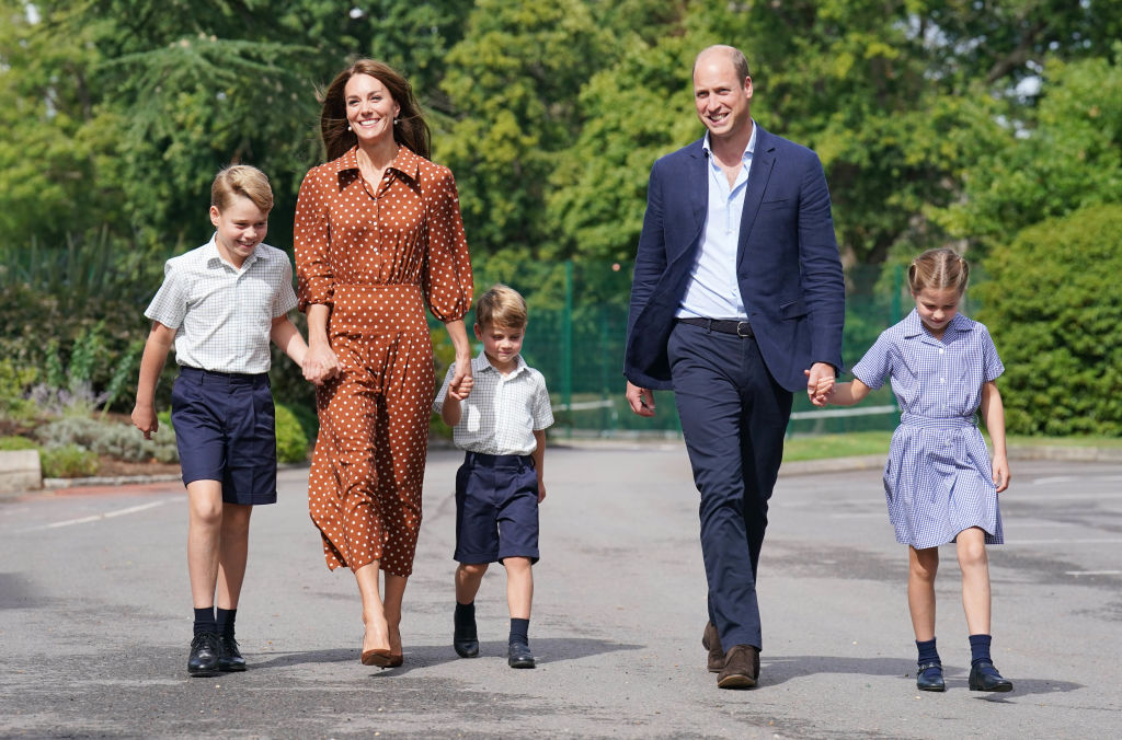 Vilmos herceg és Katalin hercegné alaposan kiveszik a részüket gyermekeik neveléséből (Fotó: Getty Images)