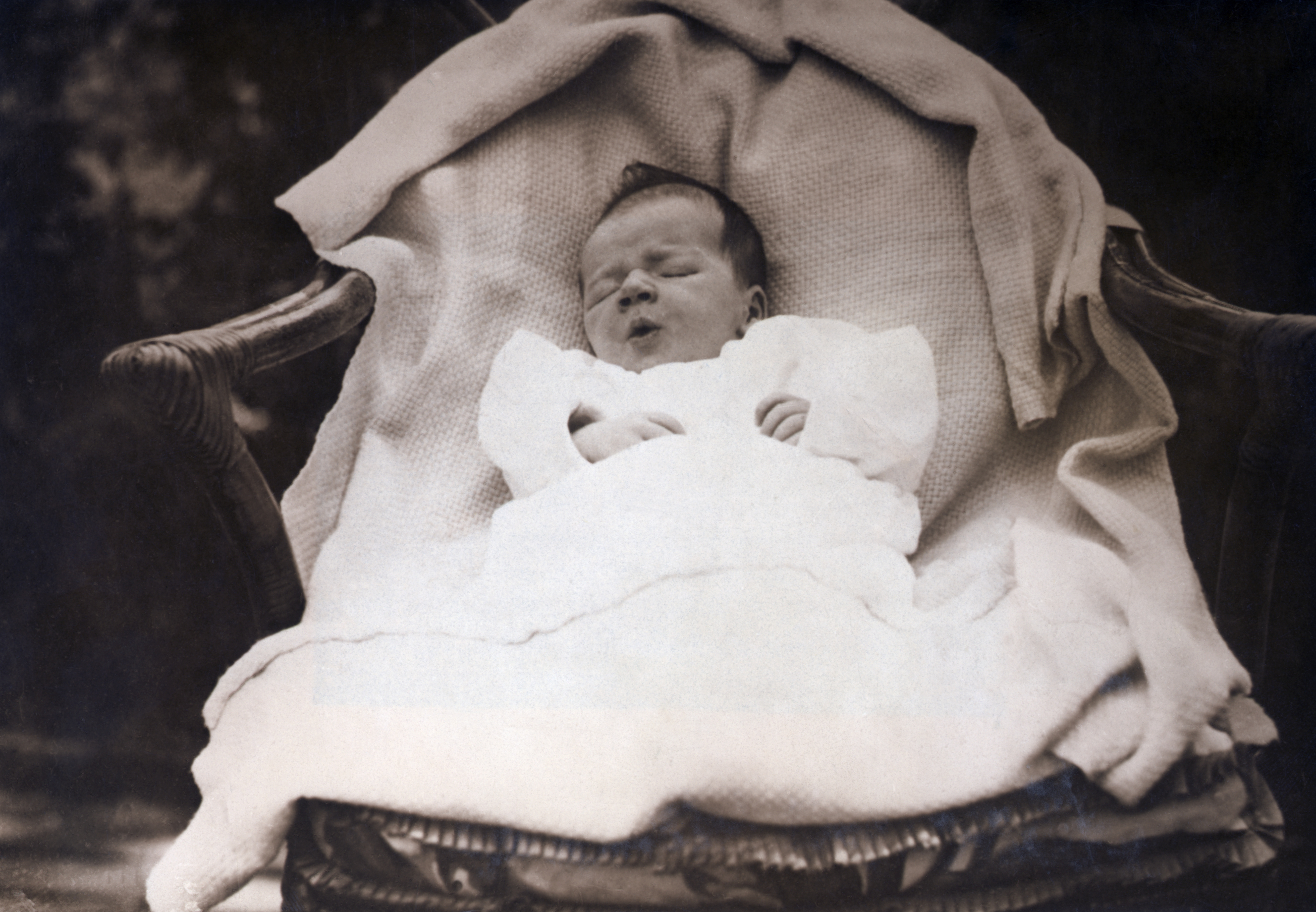 Az első fotó Charles August Lindbergh Jr.-ról.