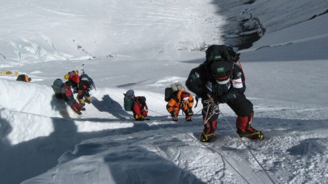 „Nem hozhatják le a férjem testét az Everestről!” – mondja Suhajda Szilárd felesége
