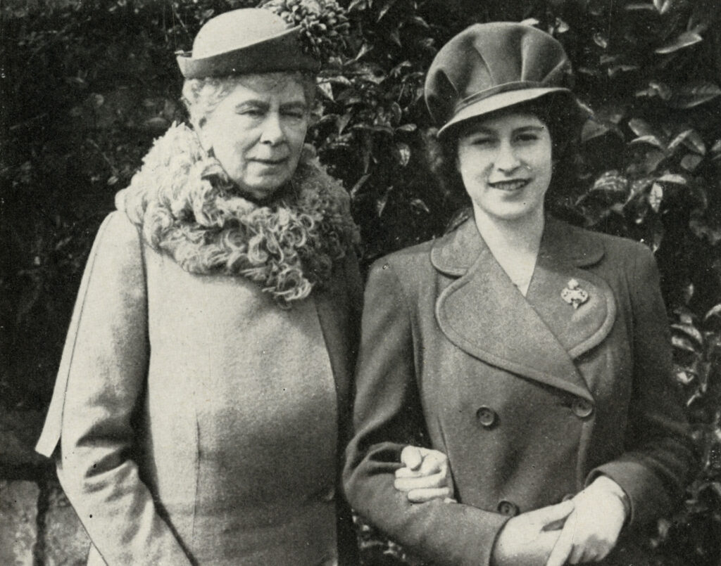 Teck Mária brit királyné és Erzsébet hercegnő