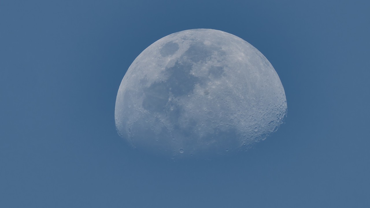Különleges égi jelenség szemtanúi lehetünk: jön a kék hold
