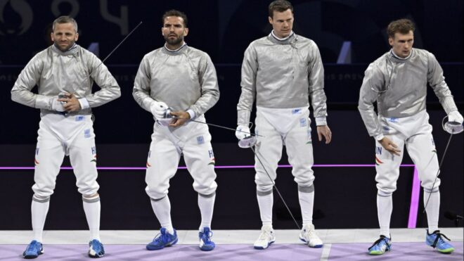 Ezüstérmes férfi kardcsapatunk a párizsi olimpián!