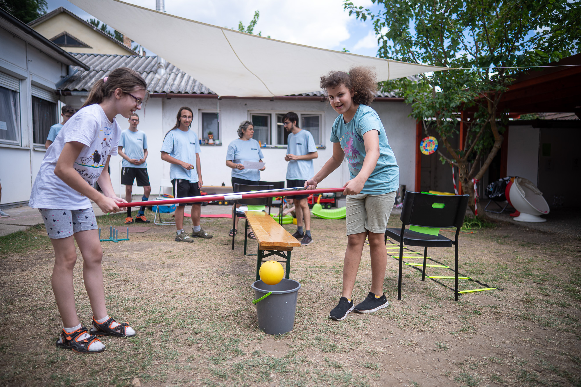 Relaxációs szoba és szuperhős-csoportok: így nyaralnak az autista gyerekek