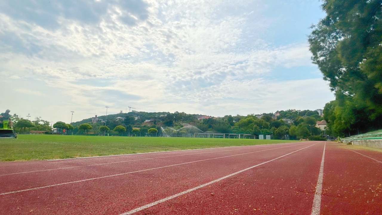 Futópálya a Czakó Utcai Sport- és Szabadidőközpontban 