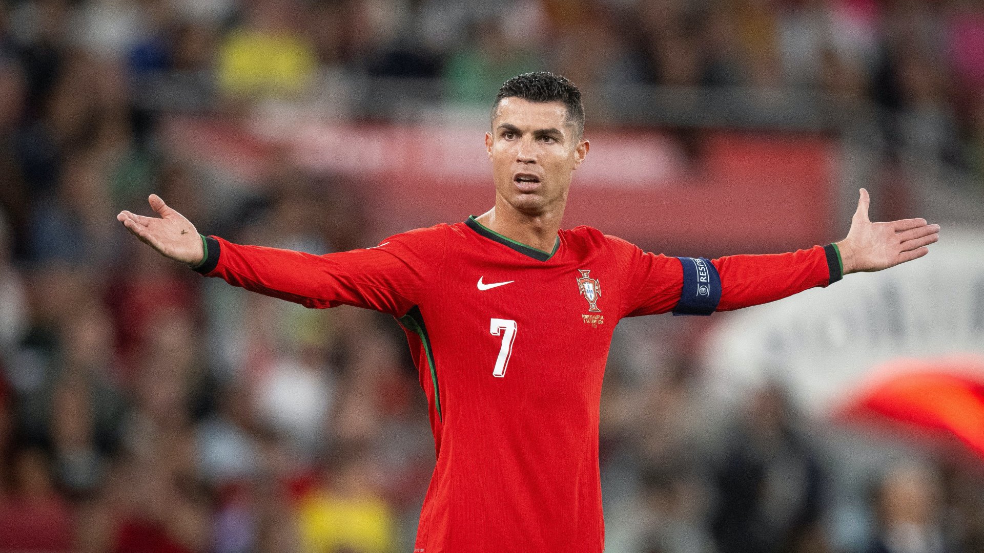 A portugálok csatára, a 7-es számú Cristiano Ronaldo a Portugália-Skócia Nemzetek Ligája A csoportos labdarúgó-mérkőzésen a lisszaboni Luz stadionban 2024. szeptember 8-án