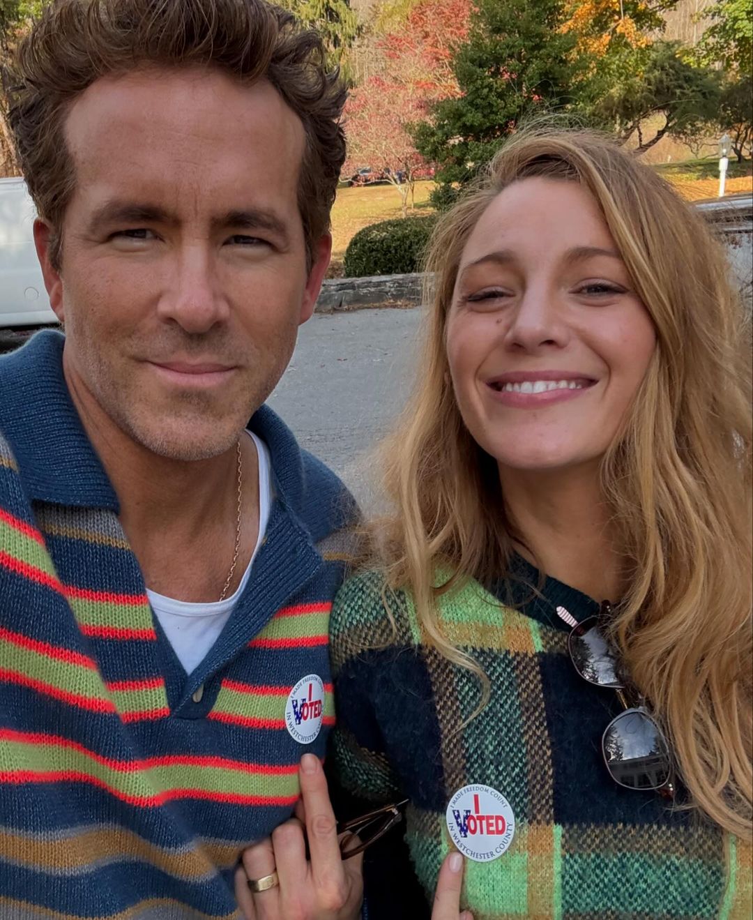 Blake Lively és Ryan Rynolds az amerikai elnökválasztáson