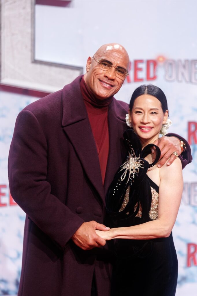 Dwayne Johnson és Lucy Liu