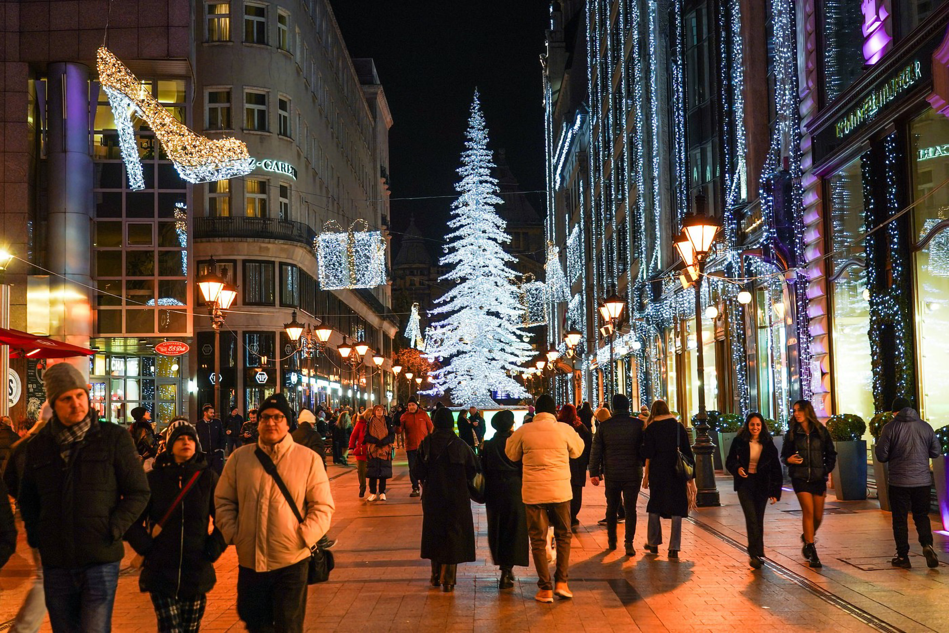 Vörösmarty tér karácsonyi fényei