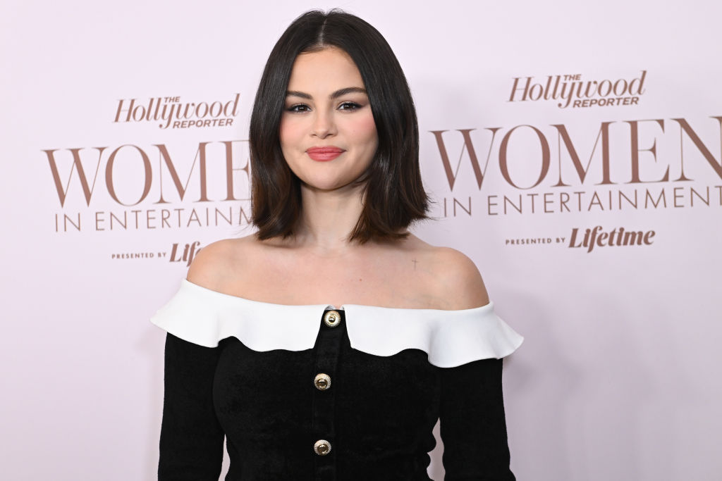 Selena Gomez egy gálán Hollywoodban 2024-ben.