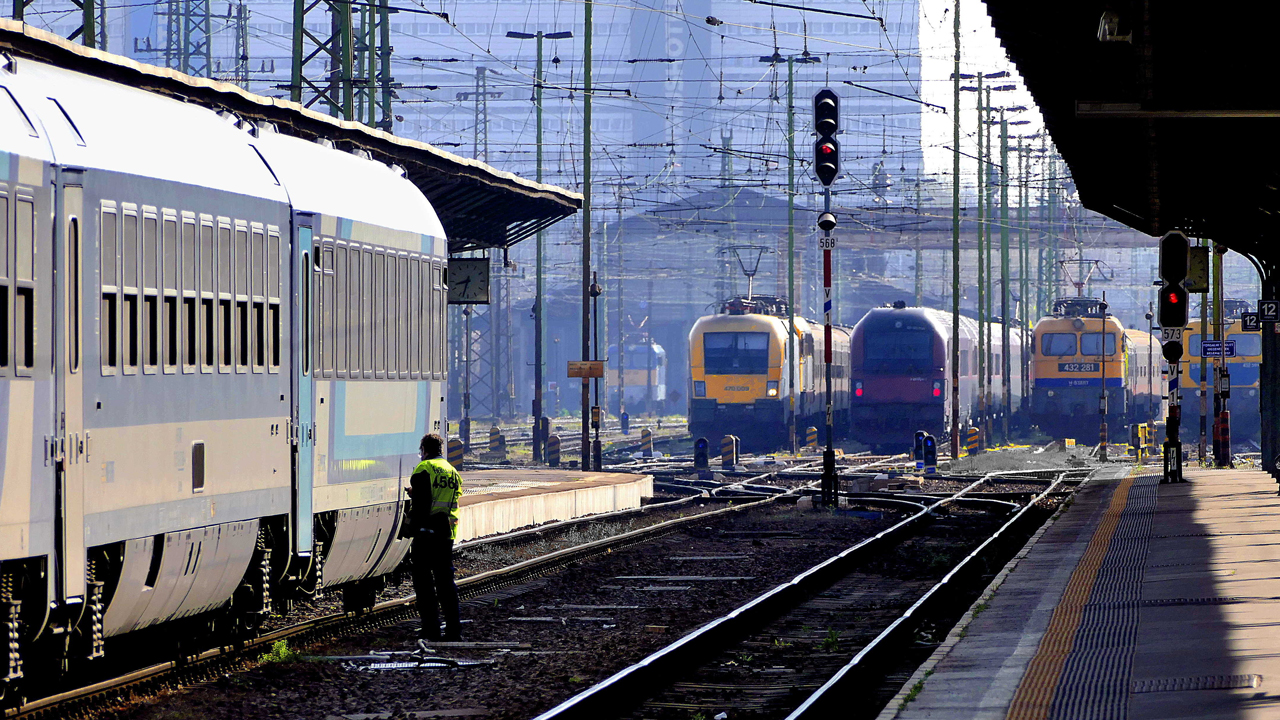 Túlfutott a Keletinél egy InterCity, a MÁV szerint nem voltak veszélyben az utasok